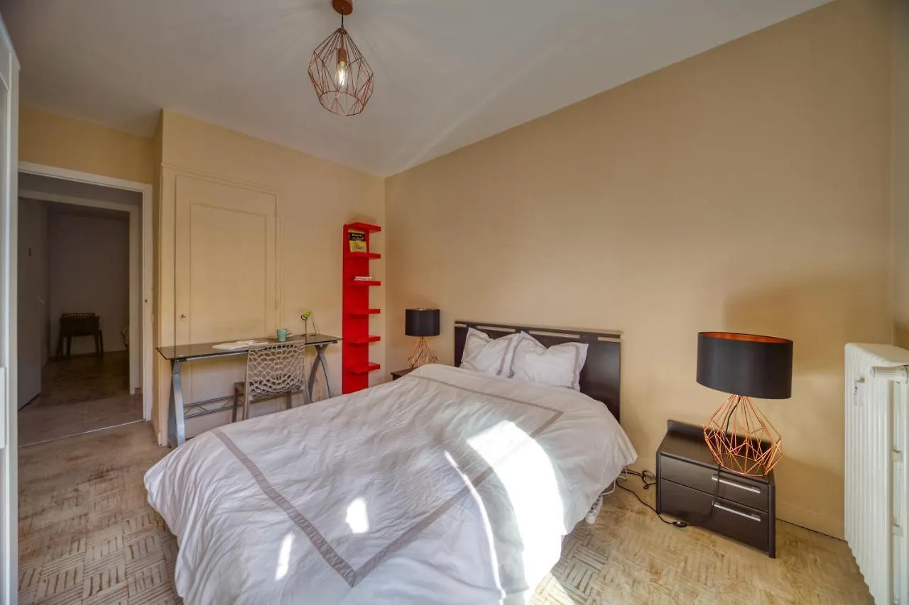 Nice Businessflat, Center, Free Parking, Business Or Holidays Apartment